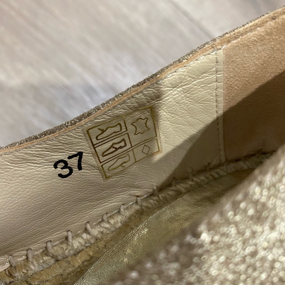 ⬇️PRICE⬇️ 
Jimmy Choo - Dawn Metallic Espadrille Slip-On, Gold - 37/7 - Picture 8 of 8